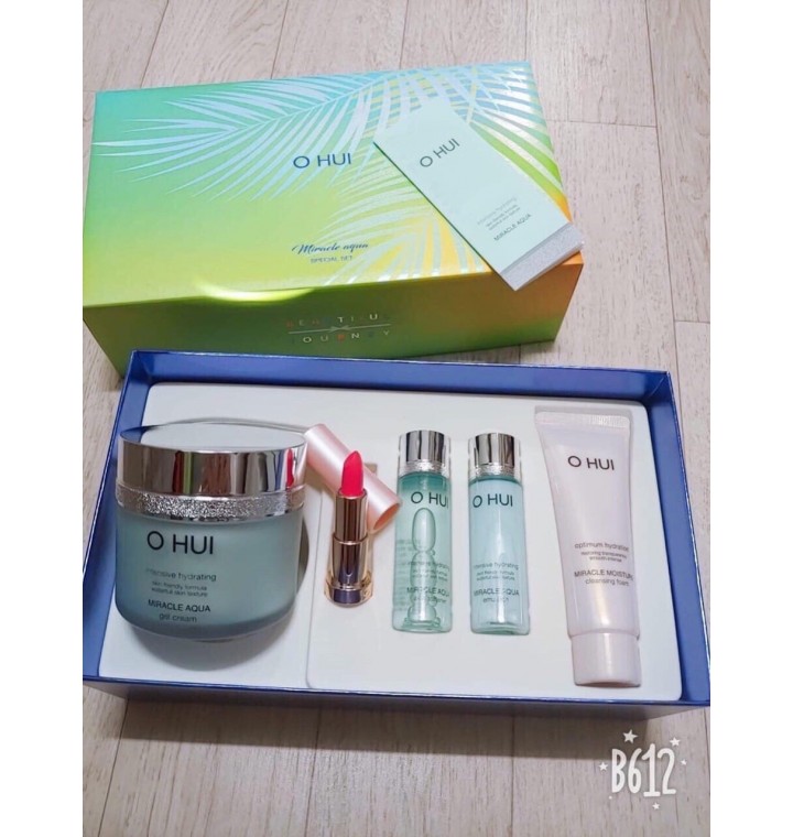Bộ dưỡng ẩm Ohui Miracle Aqua Gel Cream Special