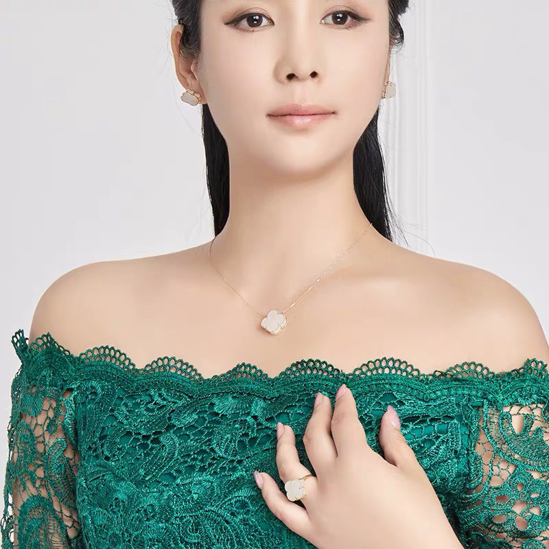 Dây cỏ 4 lá 246