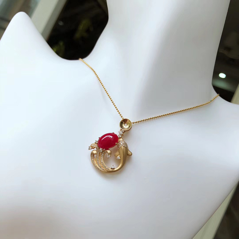 Mặt Cá voi 379