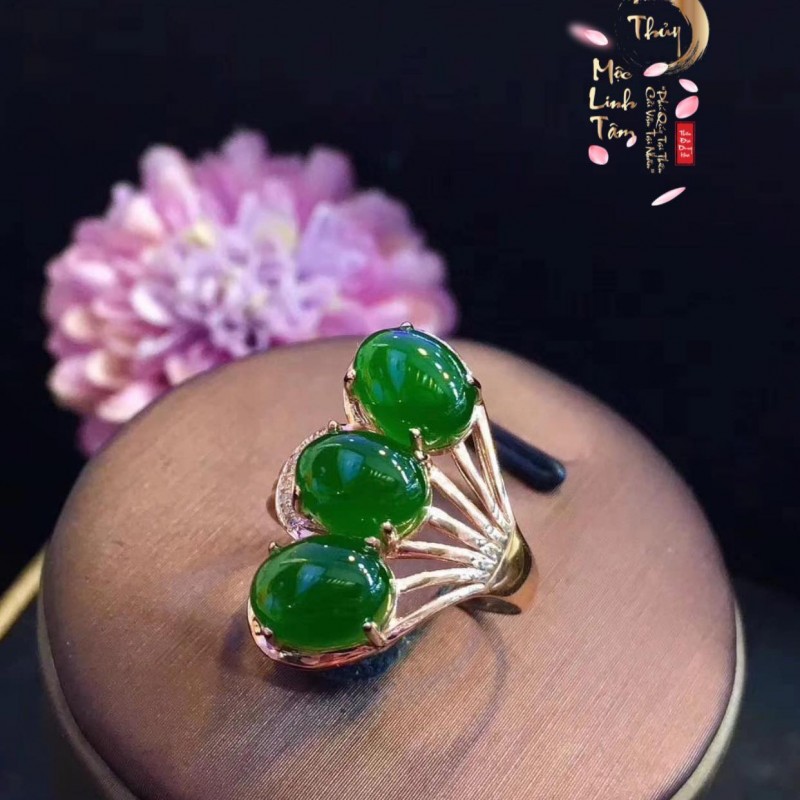Nhẫn ngọc Nephrite 162