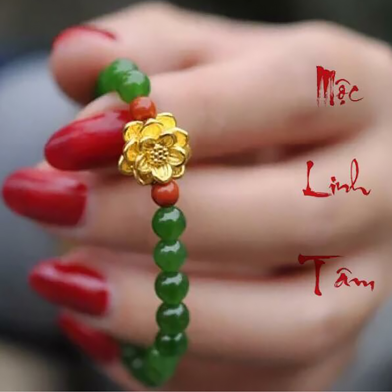 Ngọc bích charm hoa sen