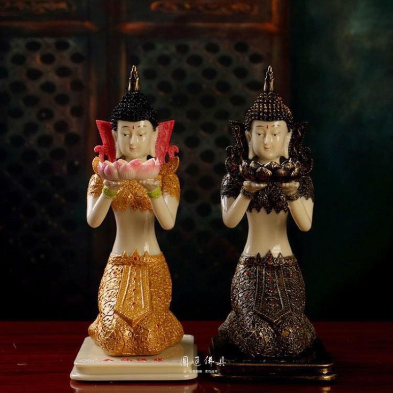 Thị Giả Dâng Phật 219