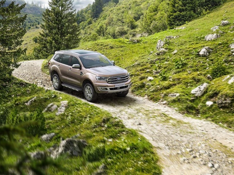 Ford Everest Trend 2.0L 4×2 AT 2020