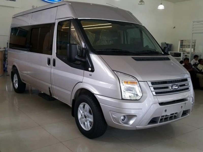 Ford Transit Luxury (Bản cao cấp)