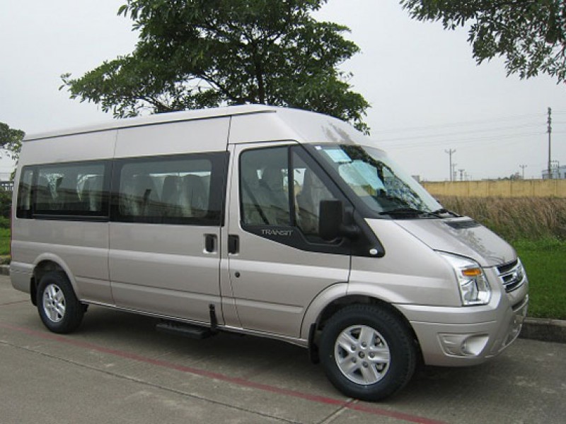 Ford Transit Luxury (Bản cao cấp)