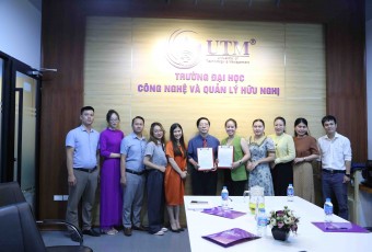 Ra mắt cổng việc làm Trường Đại học Công nghệ và Quản lý Hữu Nghị