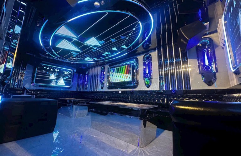 Karaoke Babylon